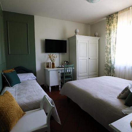 Hotel Florence Манерба-дель-Гарда Екстер'єр фото