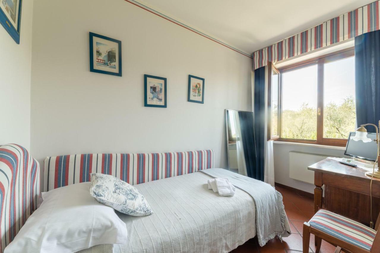Hotel Florence Манерба-дель-Гарда Екстер'єр фото